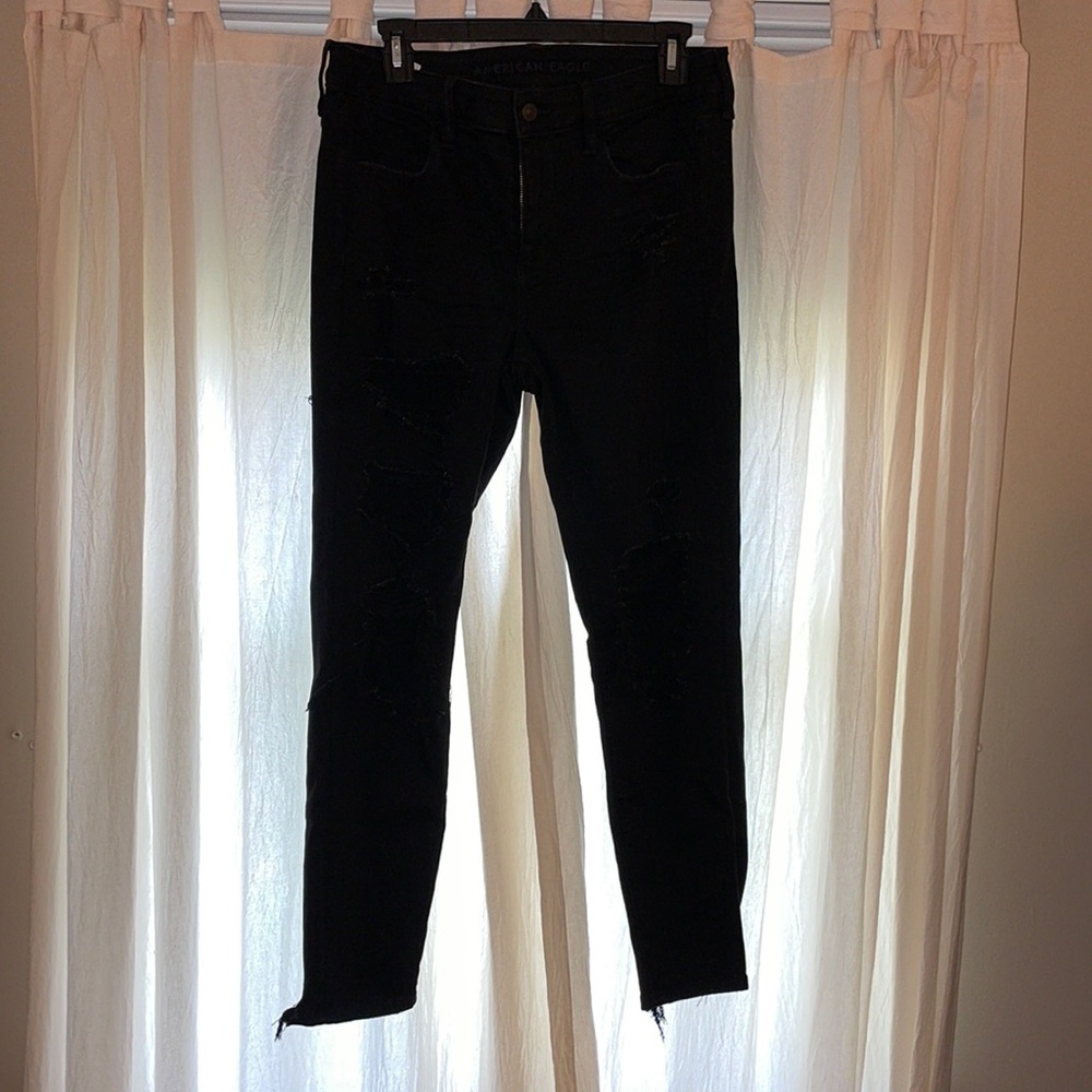 American Eagle Black Distressed Jeggings